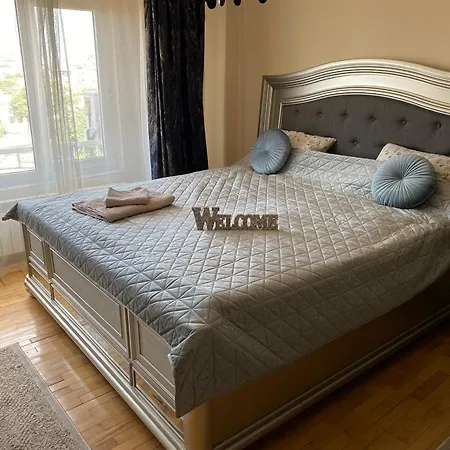 Апартаменты High In The Sky - Unirii Бухарест