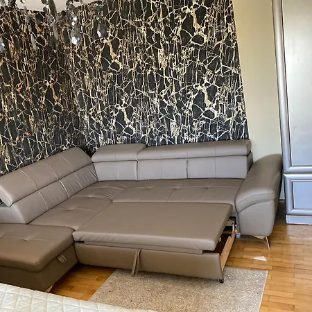 High In The Sky - Unirii