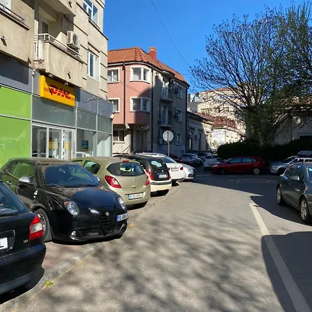 Апартаменты High In The Sky - Unirii