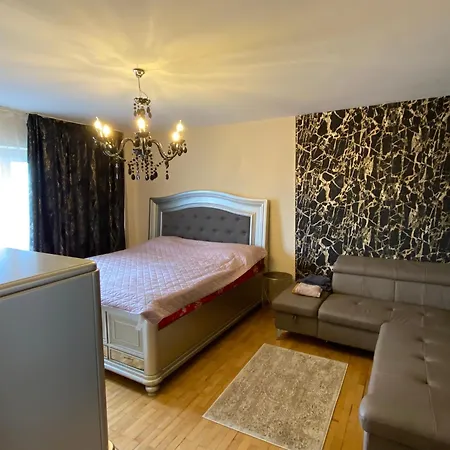 High In The Sky - Unirii Apartment *