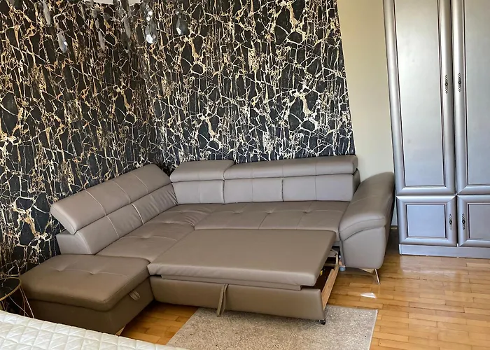 High In The Sky - Unirii