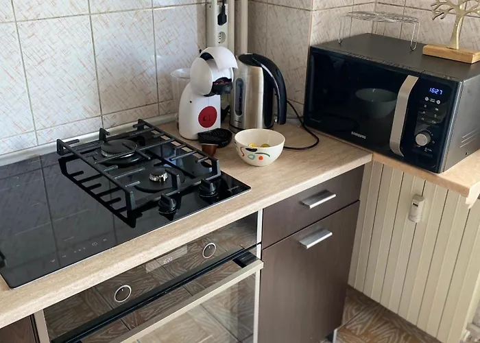 High In The Sky - Unirii Бухарест