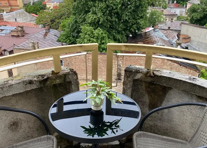 High In The Sky - Unirii *